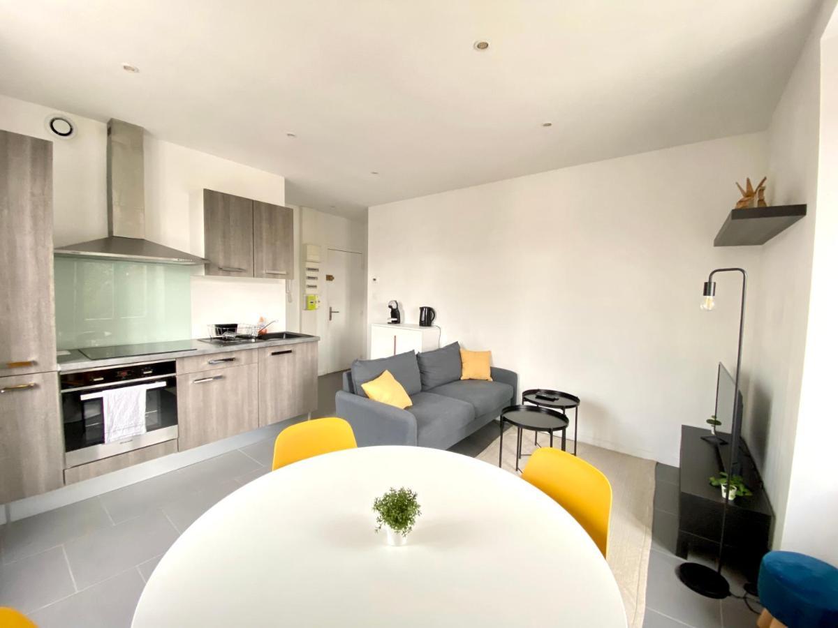 Magnifique T2 40M2 Lumineux, Moderne Et Renove Avec Fibre Apartment Belfort Exterior foto