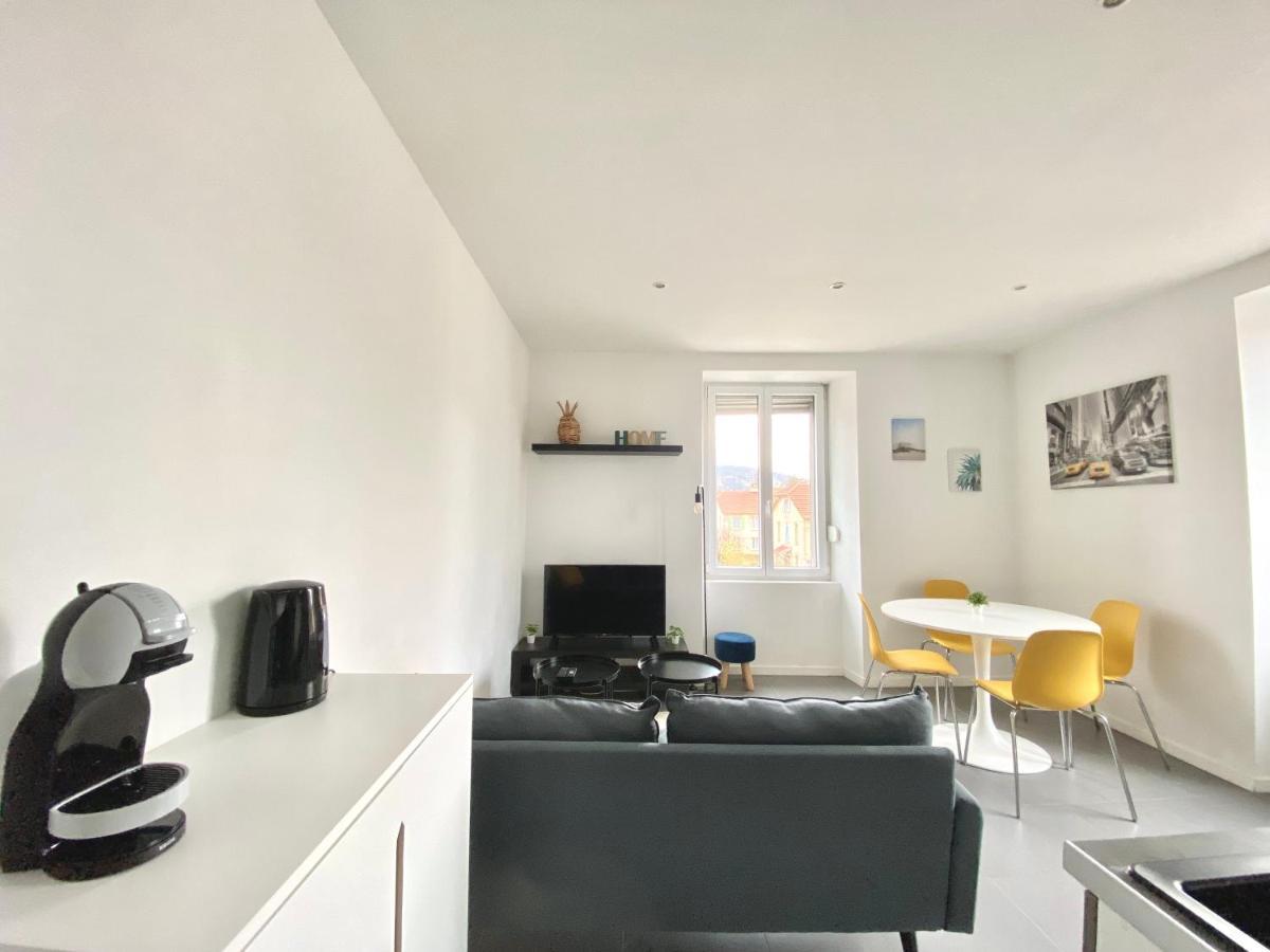 Magnifique T2 40M2 Lumineux, Moderne Et Renove Avec Fibre Apartment Belfort Exterior foto